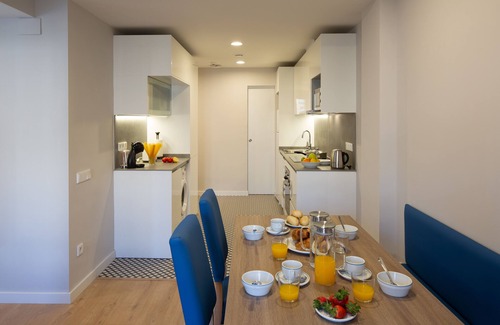 Tarragona Apartment | Unmatched Comfort at Apartaments Rambla 68 - Rated 10/10
