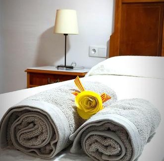 Batea Apartment | Discover CAL PARRO: Guest Rated 9/10 with Private Pool