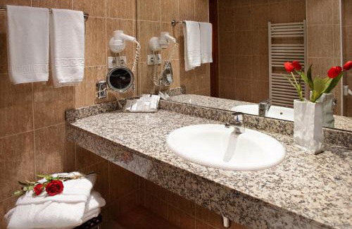 Canillo Apartment | Accessible Comfort at Apartaments Sant Bernat - Rated 8.6