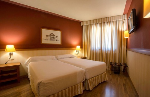 Encamp Hotel | Cozy Apartaments Shusski with Spa and Child-Friendly Amenities