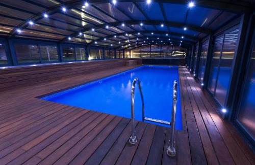 Puigcerda Apartment | Enjoy 4-Star Comfort at Apartaments Turístics Puigcerdà