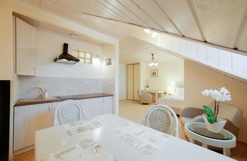 Zamosc Apartment | Top-Rated Apartamenty Łozówka: Perfect for Families!