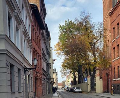 Stare Miasto Apartment | Discover Apartamenty Świętego Jakuba: 4-Star Family Retreat