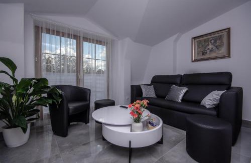 Czestochowa Apartment | Perfect Family Retreat at Apartamenty AP 17 - Pet Friendly!