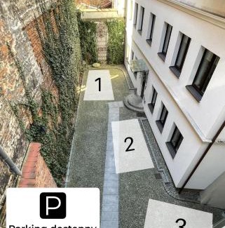 Stare Miasto Apartment | Family-Friendly Stay at Apartamenty Ceglane - Guest Rated 9/10