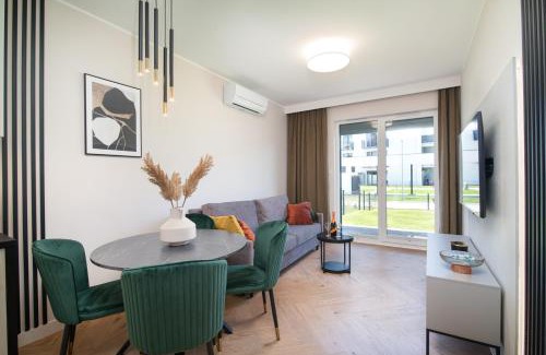 Jastrzebia Gora Apartment | Oceanfront Getaway at Apartamenty Fale Morskie