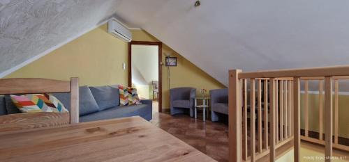 Debki House | Apartamenty Liliowy Zakątek