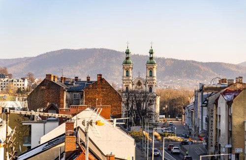 Bielsko-Biala Apartment | Pet-Friendly Retreat at Apartamenty Nad Niwką - 9.2/10 Rating