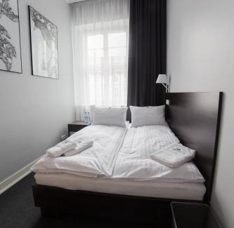 Poznan City Center Apartment | Discover Apartamenty NEPTUN: Family-Friendly Bliss!