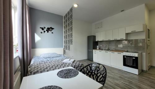 Kwidzyn Apartment | Top-Rated Apartment in Central Park by the Cathedral