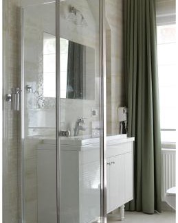 Stare Miasto Apartment | Discover Apartamenty Róże i Zen: 4-Star Retreat with Hot Tub