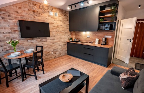 Krynica-Zdroj Apartment | Cozy Apartments in Central Location with Family Amenities