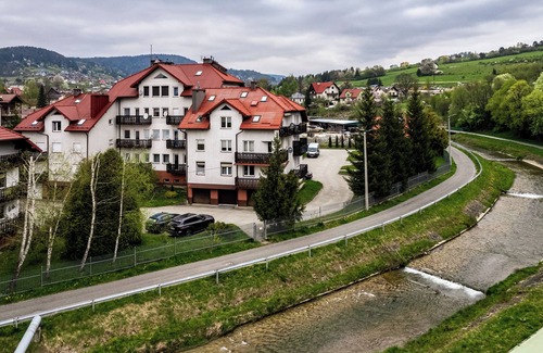 Krynica-Zdroj Apartment | Pet Friendly Retreat: Apartamenty Sun & Snow Nad Potokiem