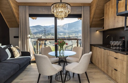 Zakopane Apartment | Top-Rated Stay at Apartamenty Szymaszkowa 7 with Spa and Kitchen