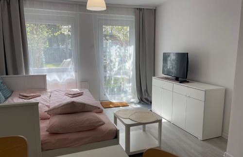 Orlowo Apartment | Cozy Retro Apartment by the Beach in Gdynia Orłowo