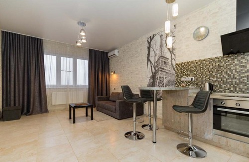 Zapadnyy okrug Apartment | Prime Apartments in the Heart of October Square