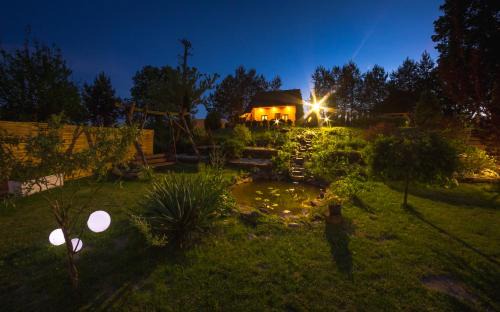 Kazimierz Dolny Apartment | Discover Apartamenty Wiakówka: Oceanfront Retreat with Pool