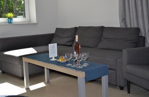 Orlowo Apartment | Cozy Willa Nawigator: Pet-Friendly Retreat with Top Ratings
