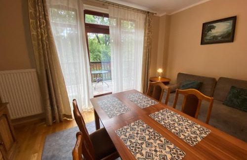 Ladek-Zdroj Apartment | Welcoming Apartamenty Złota Palma with Hot Tub & Fireplace