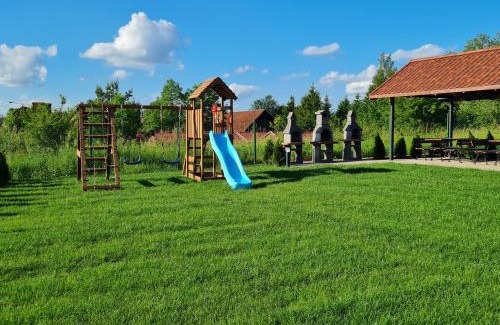 Faszcze Apartment | Top-Rated Apartamenty Zełwągi 15 with Pool & Family Appeal