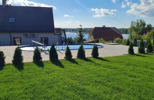 Faszcze Apartment | Top-Rated Apartamenty Zełwągi 15 with Pool & Family Appeal