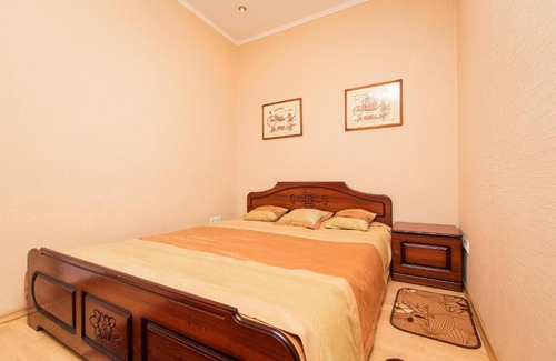 Nizhniy Novgorod City Centre Apartment | Cozy Apartments at Zvezdinka-Gorkogo Near Central Square