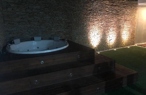 Sopetran Cabin | Inviting Apartasol with Private Jacuzzi in San Jerónimo
