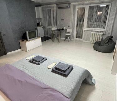 Krivoy Rog Apartment | Cozy Studio LUX in City Center - Guest Rated 9.3/10