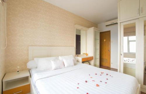 Jakarta Apartment | Family-Friendly Apartemen Casablanca Mansion with Pool Access