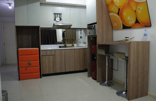 Jakarta Apartment | 4-Star Apartment with Pool, Spa & Hot Tub Amenities