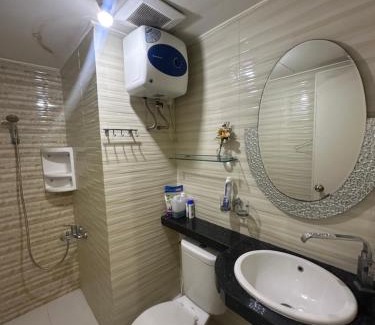 Pluit Apartment | Apartemen green bay by esti