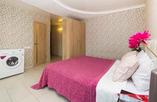 Zapadnyy okrug Apartment | Budget-Friendly Stay at ApartGroup Rashpilevskaya