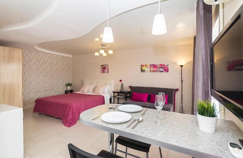 Zapadnyy okrug Apartment | Budget-Friendly Stay at ApartGroup Rashpilevskaya