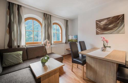 Neustift Im Stubaital Apartment | Discover Aparthaus Akelei: Family-Friendly Retreat with Hot Tub