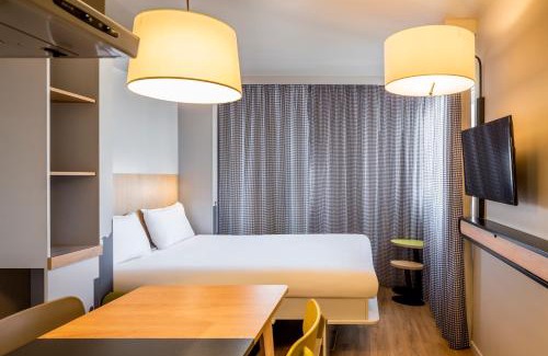 Aiguerelles Apartment | Discover Aparthotel Adagio access Montpellier Centre