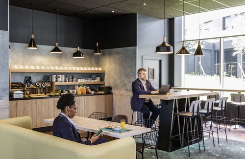 Palaiseau Apartment | Guest Rated Hotel: Aparthotel Adagio Access Palaiseau Saclay