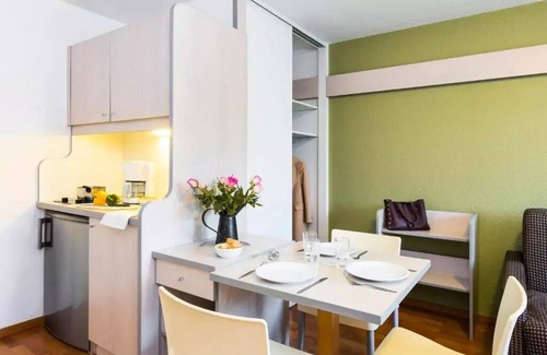 Dinan - Saint-Malo Apartment | Aparthotel Adagio Access Rennes Center: Ideal Studio for Families