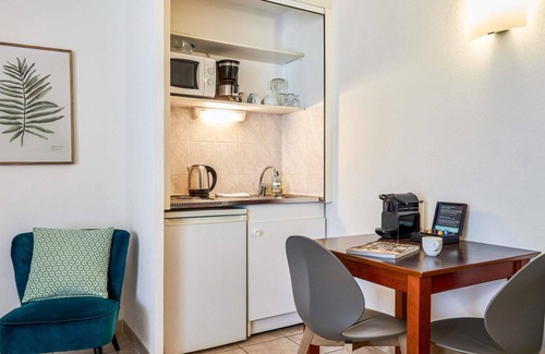 Quartier du Port Apartment | Pet-Friendly Aparthotel Adagio Access Nice Acropolis Awaits