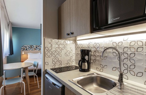 Quartier du Pont-de-Flandre Apartment | Pet-Friendly Aparthotel Adagio Access in Paris La Villette