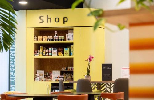 Bordeaux City Centre Apartment | Pet-Friendly Aparthotel Adagio Bordeaux Centre Gambetta