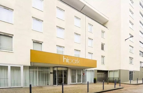 Quartier Chorier-Berriat Apartment | Modern Comfort at Aparthotel Adagio Grenoble Center