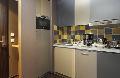 Altstadt-Sued Apartment | Explore Aparthotel Adagio Köln City: Pet Friendly & Spa