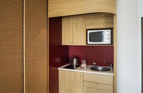 Richebourg - Saint-Clement Apartment | Discover Aparthotel Adagio Nantes Centre: Family-Friendly Stay