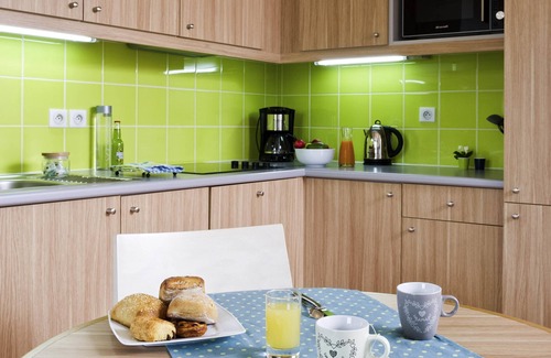 Vignerons Apartment | Inviting Aparthotel Adagio Paris Vincennes - 4-Star Comfort