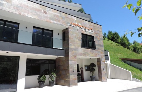 Kappl Apartment | Outstanding Oceanfront Stay at Aparthotel Adrenalin