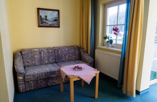 Filzmoos Apartment | Discover Aparthotel Alpina: Family-Friendly & Accessible Stays