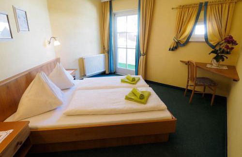 Filzmoos Apartment | Discover Aparthotel Alpina: Family-Friendly & Accessible Stays