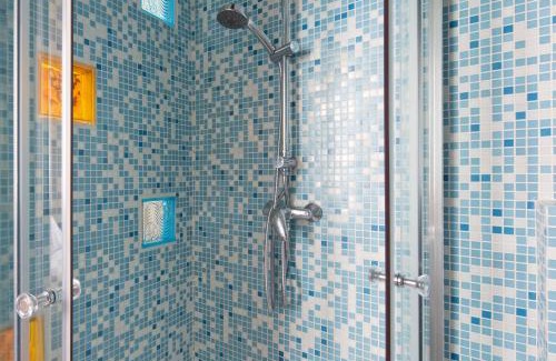 Jean-Medecin Hotel | Pet-Friendly Aparthotel AMMI Nice Massena with Breakfast