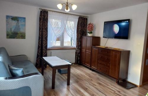 Cieplice Apartment | Guest Favorite: Aparthotel "Apartamenty KORONA" Cieplice