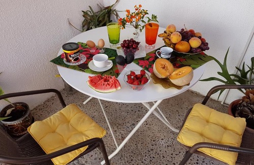 La Serena Apartment | Budget-Friendly ApartHotel Carmona with Family Amenities
